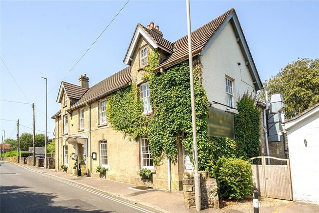 More details for 4-6 Bleke St, Shaftesbury - Hospitality for Sale