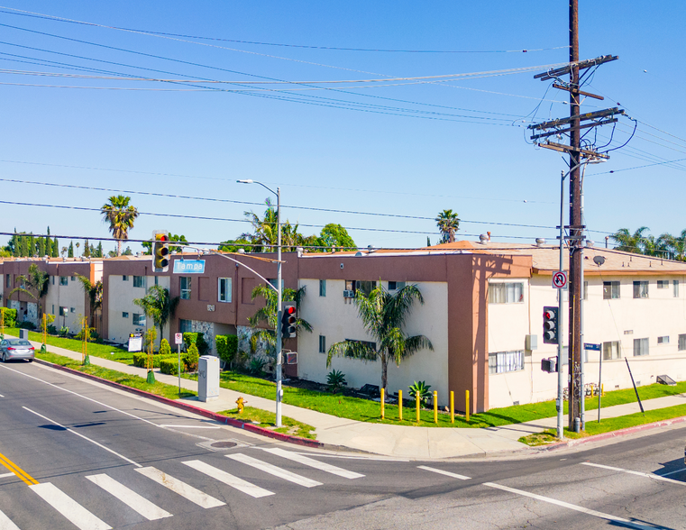 19236-19248 Parthenia St, Northridge, CA for sale - Building Photo - Image 3 of 42