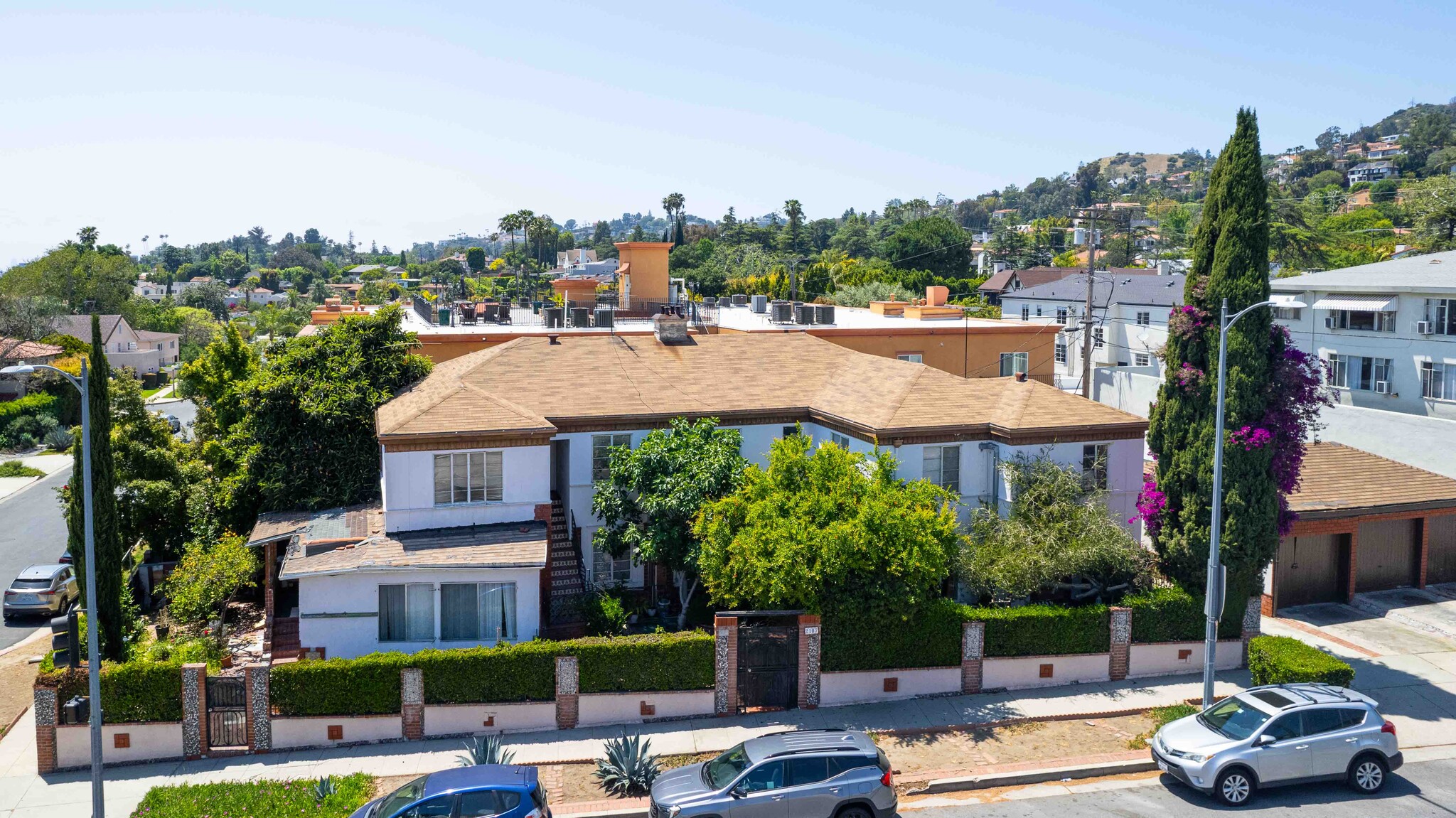 2105 N Vermont Ave, Los Angeles, CA for sale Building Photo- Image 1 of 1