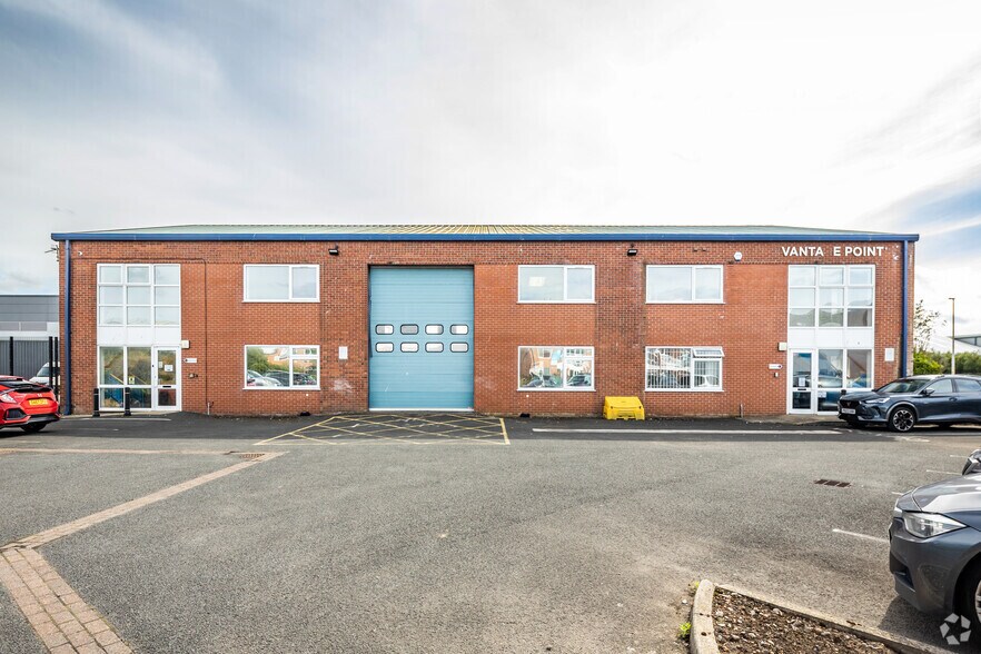 Amy Johnson Way, Blackpool to rent - Building Photo - Image 2 of 4