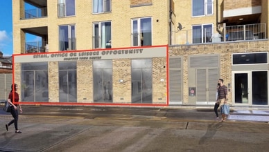 64 South St, Romford to rent Building Photo- Image 1 of 1