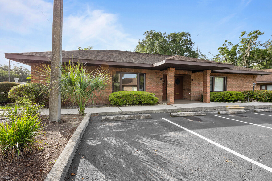 3909 Newberry Rd, Gainesville, FL for rent - Building Photo - Image 2 of 12