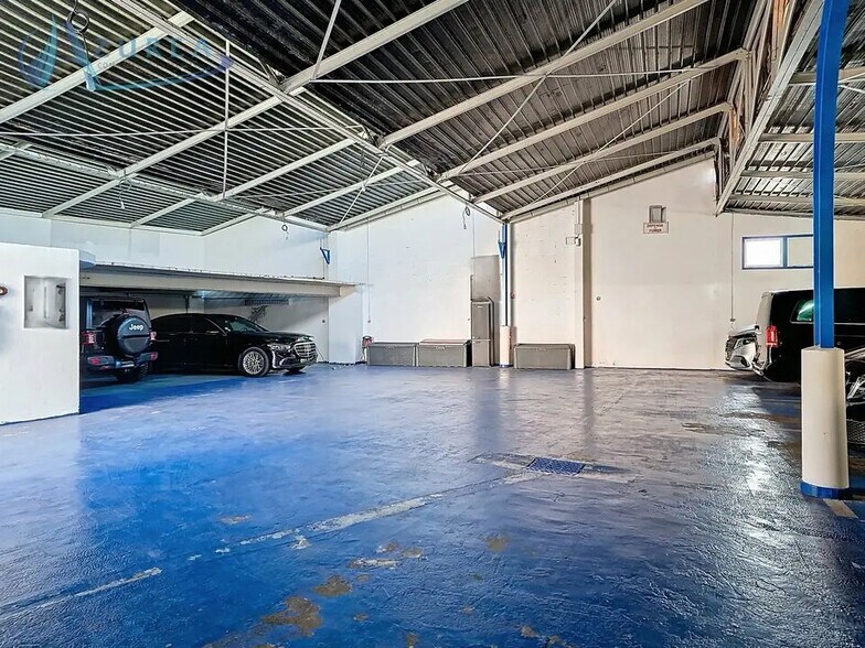 Industrial in Nice for sale - Interior Photo - Image 3 of 11