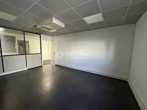 Office in Lyon to rent Interior Photo- Image 2 of 7