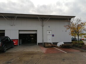 Dryden Vale, Loanhead to rent Building Photo- Image 1 of 1