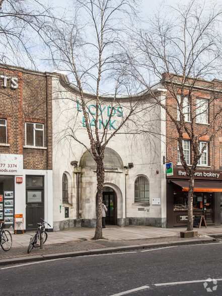 23 High St, Teddington for sale - Primary Photo - Image 1 of 1