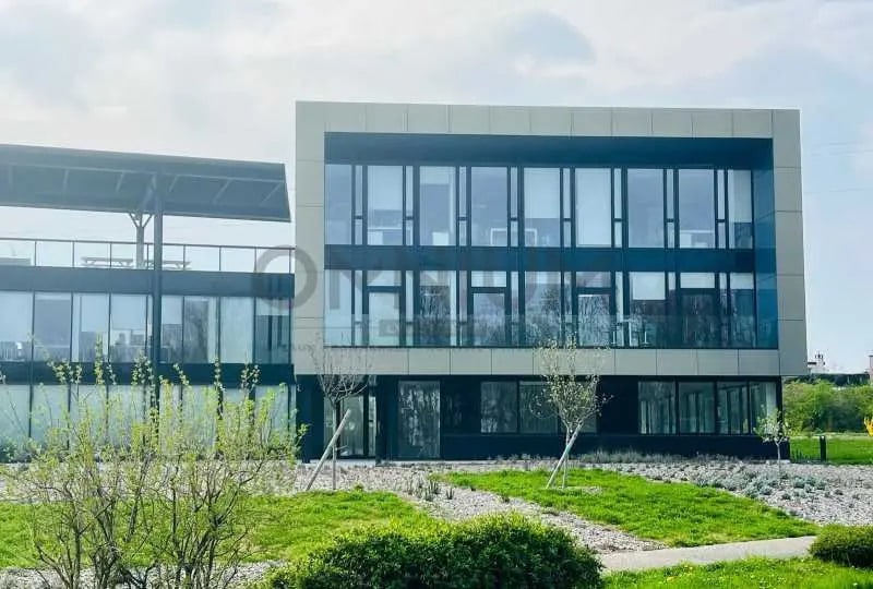 Office in Limonest to rent - Building Photo - Image 1 of 22