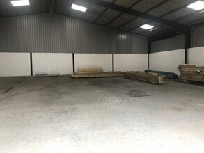 Chinthurst Ln, Guildford to rent Interior Photo- Image 2 of 2