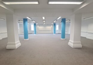 The Limes, Bedford to rent Interior Photo- Image 1 of 2