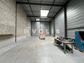 Light Industrial in Chaponost to rent Interior Photo- Image 2 of 7