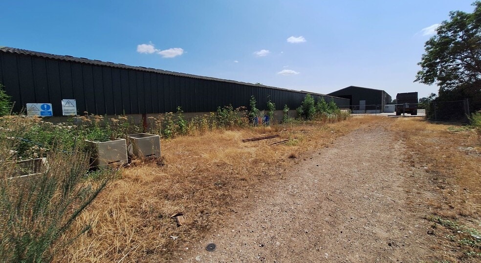 Pound Ln, Hardwicke to rent - Building Photo - Image 2 of 10