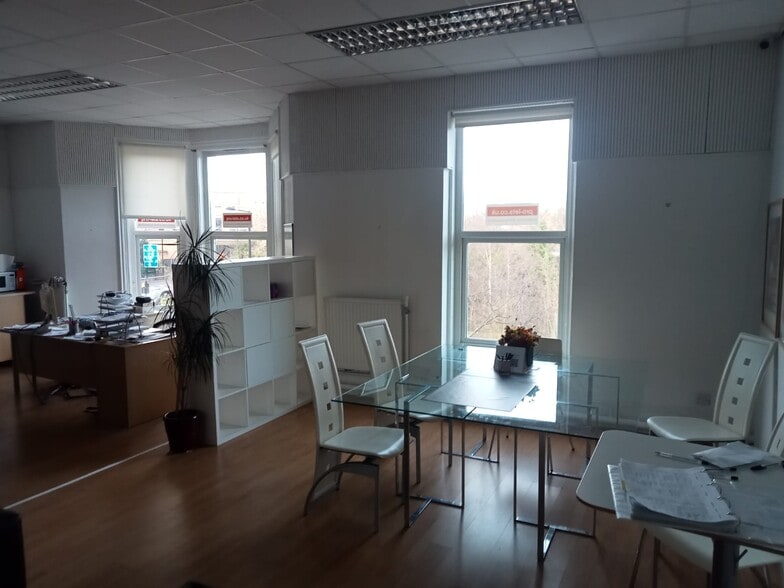 1-2 Osborne Rd, Newcastle Upon Tyne to rent - Interior Photo - Image 3 of 5