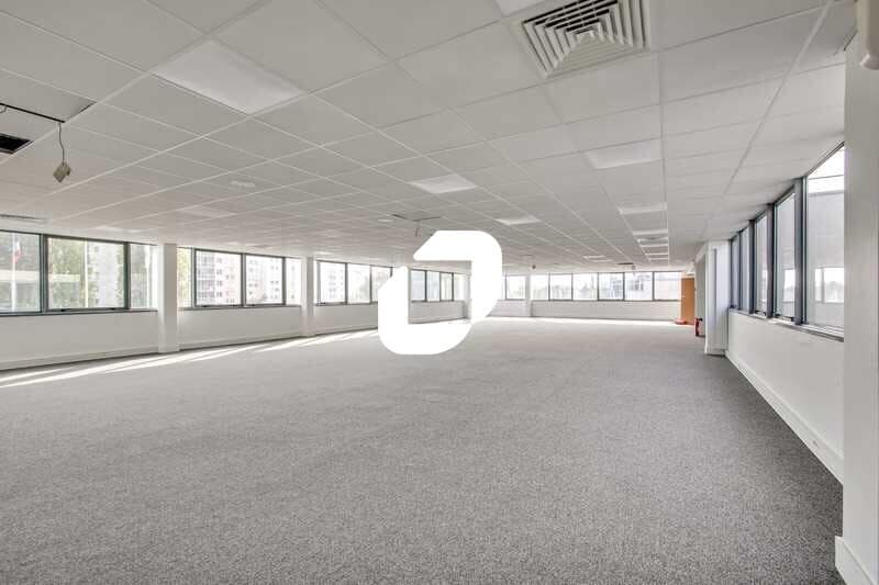 Avenue Du Parc, Chilly-Mazarin to rent - Interior Photo - Image 3 of 14