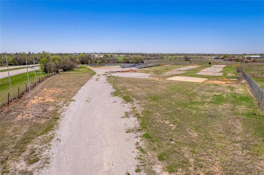 3640 81 Frontage Rd hwy, Ninnekah, OK for sale - Building Photo - Image 3 of 12