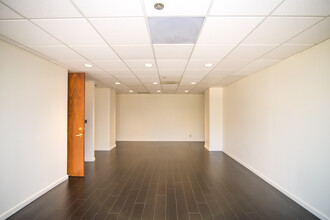 8730 W Sunset Blvd, West Hollywood, CA for rent Interior Photo- Image 1 of 7