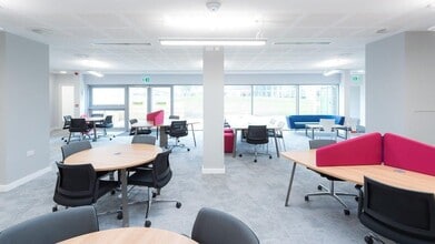 Marsh Way, Rainham to rent Interior Photo- Image 2 of 16