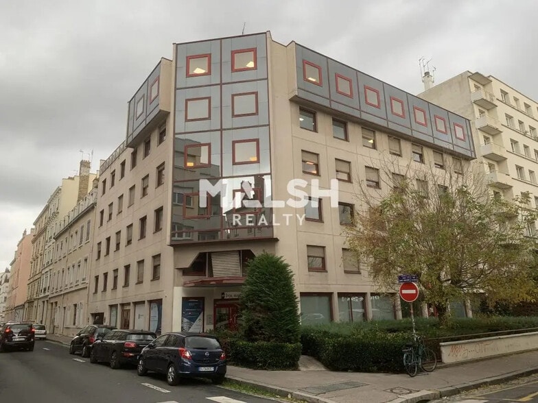 Office in Lyon for sale - Building Photo - Image 1 of 13