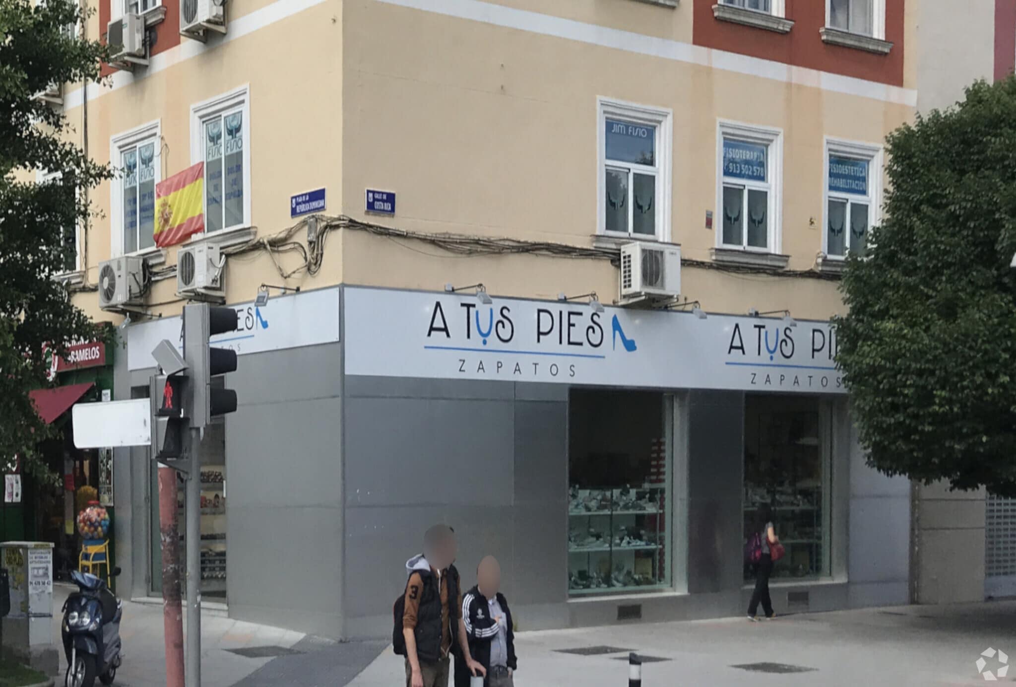 Retail in Madrid, Madrid to rent Interior Photo- Image 1 of 1