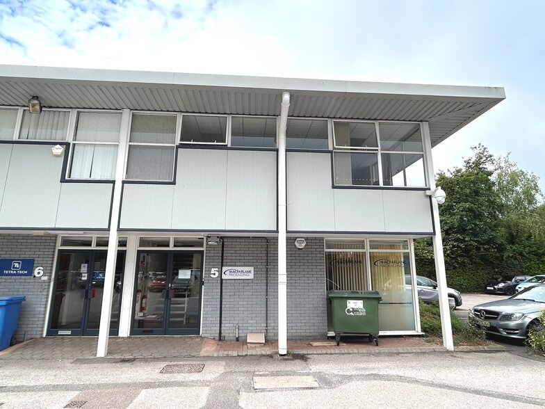 Manaton Clos, Exeter to rent - Building Photo - Image 3 of 6