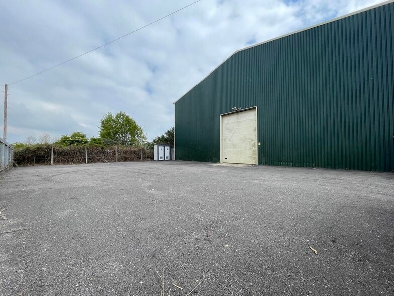 Dengemarsh Rd, Lydd to rent - Building Photo - Image 2 of 9