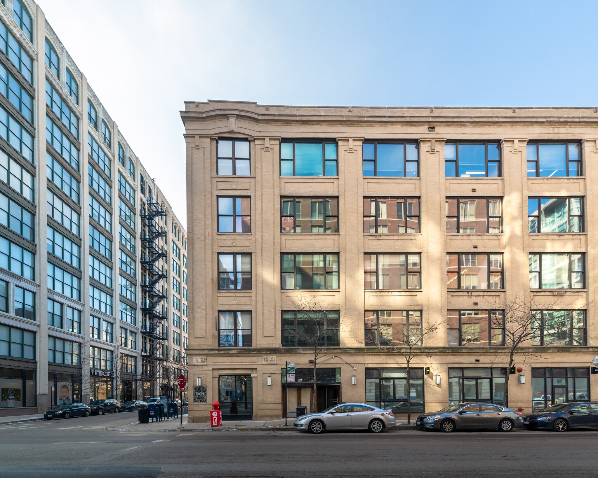 901 W Jackson Blvd, Chicago, IL to rent Building Photo- Image 1 of 7
