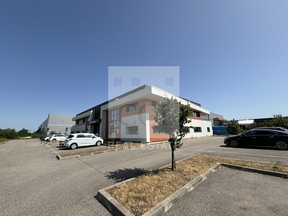 Office in Jonage to rent Building Photo- Image 1 of 13