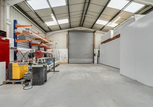 Top Station Rd, Brackley to rent Interior Photo- Image 1 of 5