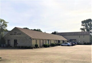 5353 E Princess Anne Rd, Norfolk, VA for rent Building Photo- Image 1 of 9