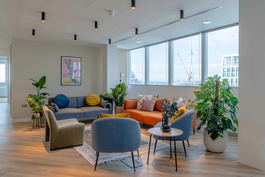 40 Basinghall St, London to rent - Interior Photo - Image 3 of 11