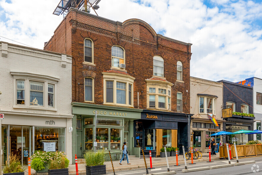 1066 Yonge St, Toronto, ON for sale - Building Photo - Image 2 of 3