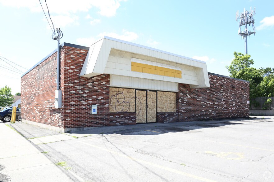 291 Dewey Ave, Rochester 14608 UK