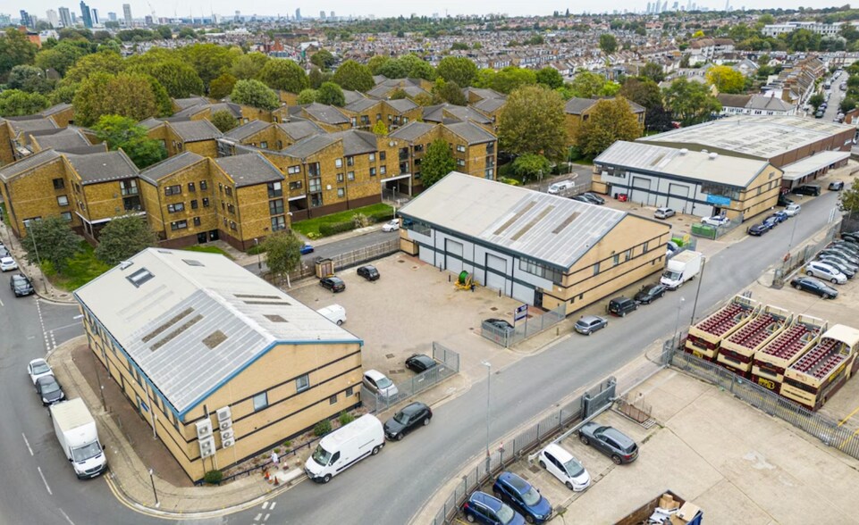 St. Martin's Way, London for sale - Primary Photo - Image 1 of 1