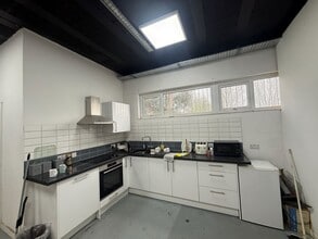 Skyline Park, Bristol to rent Interior Photo- Image 2 of 3