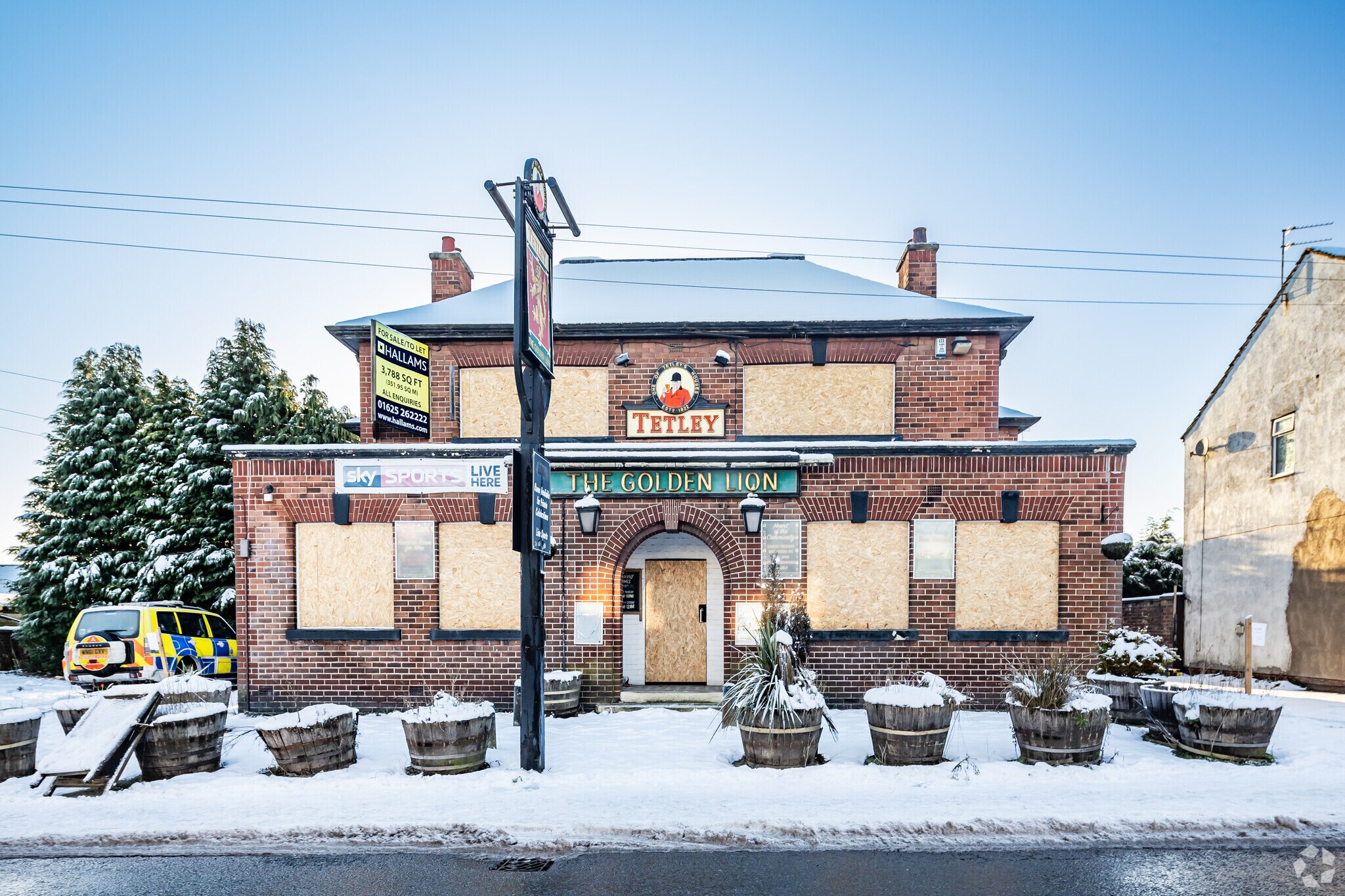 98 Moss Ln, Macclesfield for sale Primary Photo- Image 1 of 1