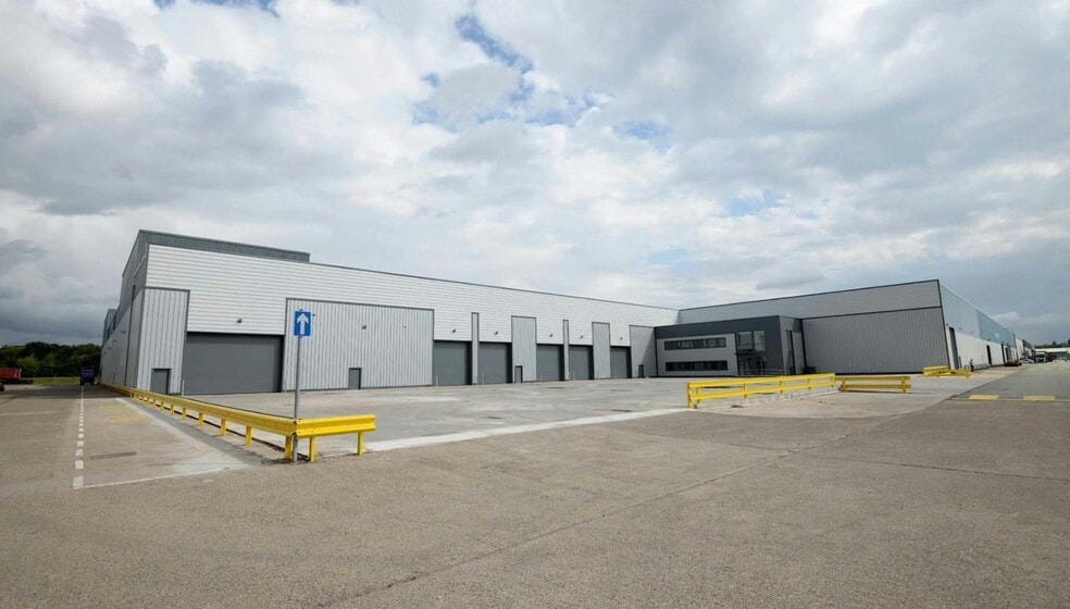 Speke Hall Rd, Liverpool to rent - Building Photo - Image 1 of 2