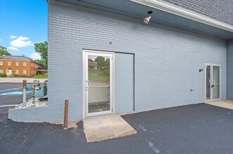 7703 Perry Hwy, Pittsburgh, PA for rent Building Photo- Image 1 of 16