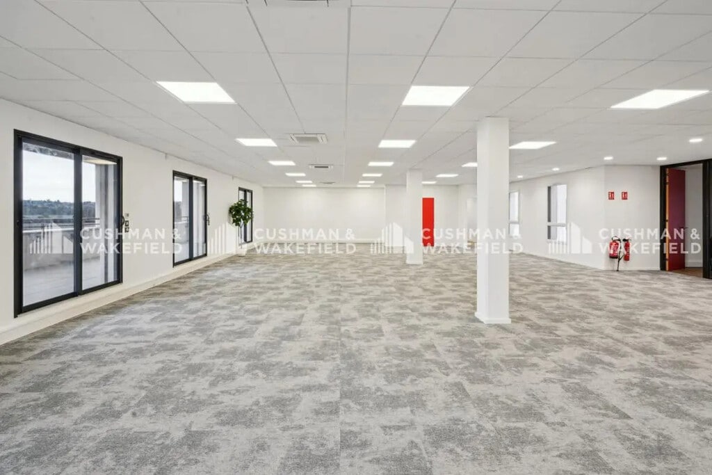 Vente Bureaux 382 m² - Photo 1