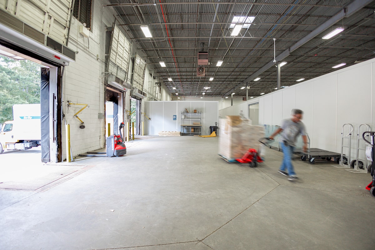 575 Wharton Dr SW, Atlanta, GA to rent Interior Photo- Image 1 of 5