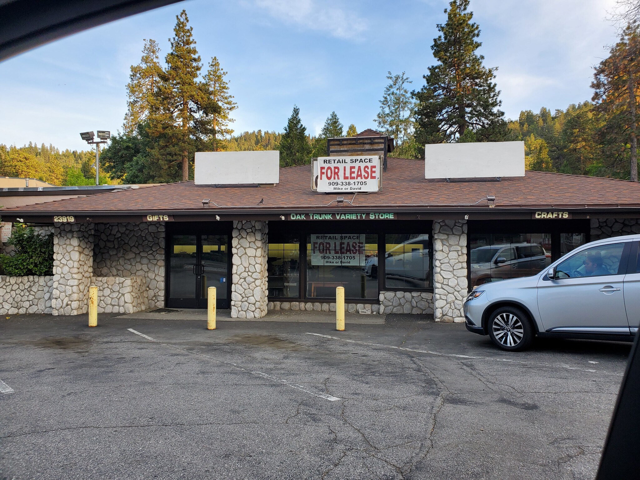 23919-23921 Lake Dr, Crestline, CA for sale Building Photo- Image 1 of 1