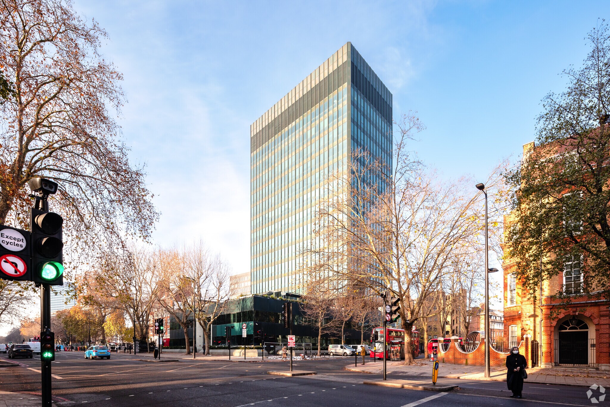 156-160 Euston Rd, London to rent Primary Photo- Image 1 of 17