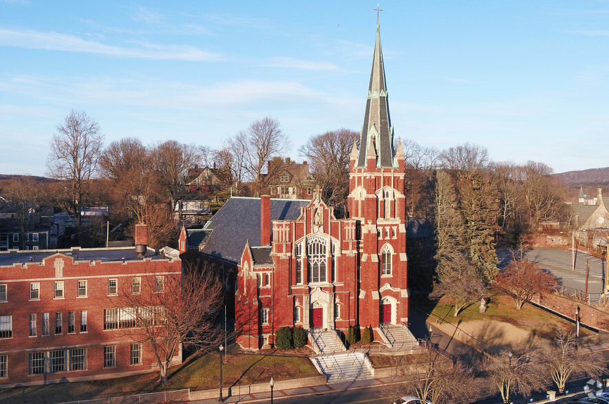 55 Church St, Meriden, CT for sale - Primary Photo - Image 1 of 1