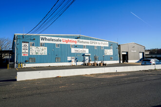 360 Industrial Loop, Staten Island, NY for sale Building Photo- Image 1 of 1