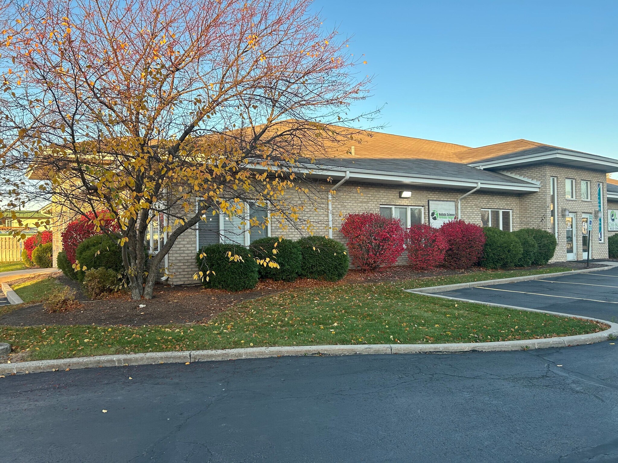 101-109 Infantry Dr, Joliet, IL for sale Primary Photo- Image 1 of 1