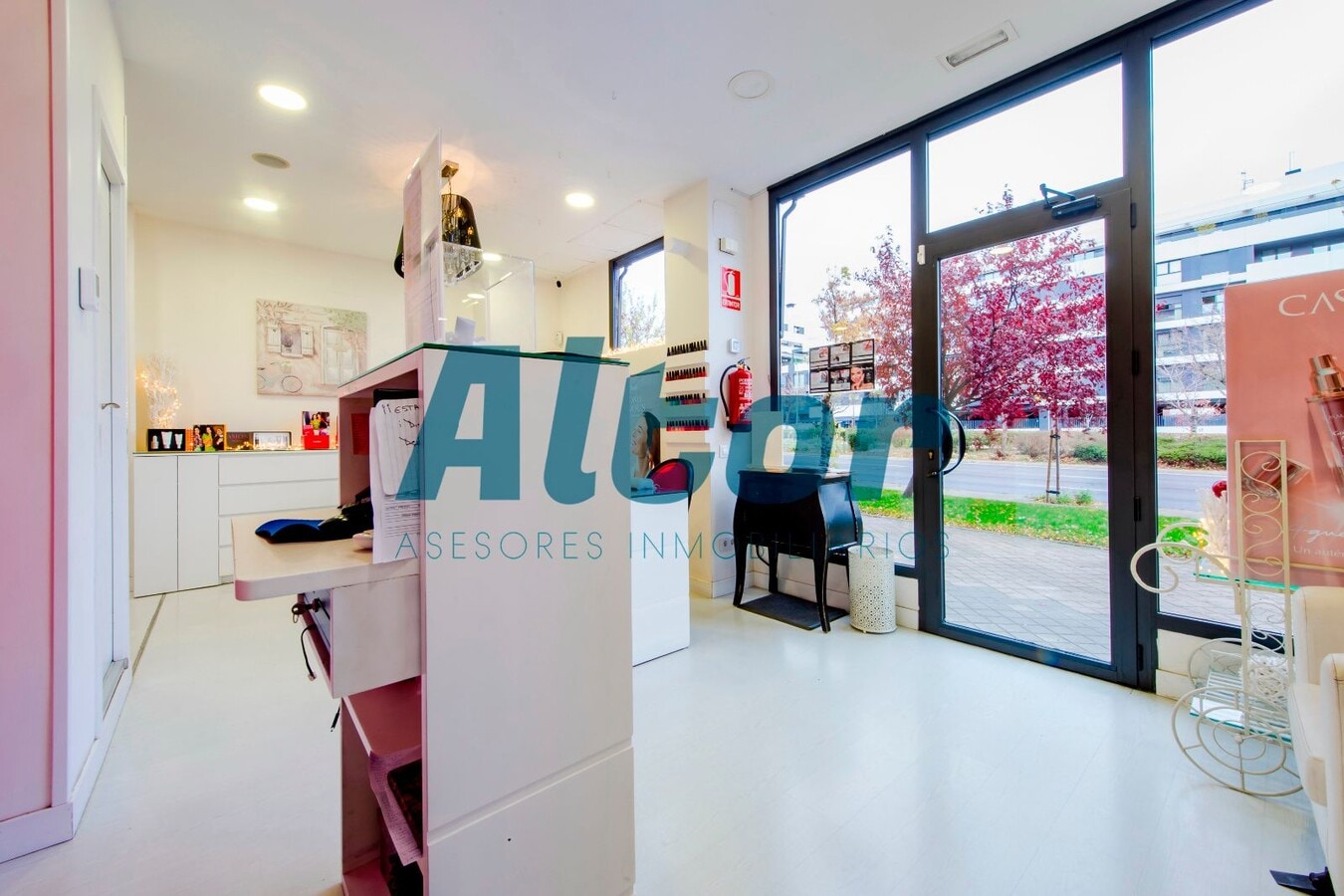 Madrid, MAD 28042 - Unit - -  - Interior Photo - Image 1 of 9