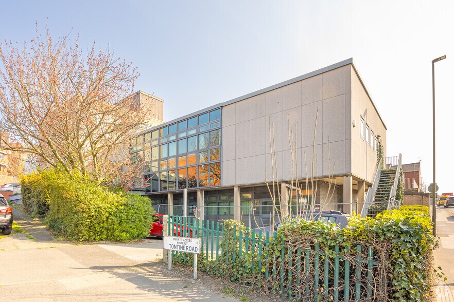 1 Tontine Rd, Chesterfield to rent - Building Photo - Image 2 of 3