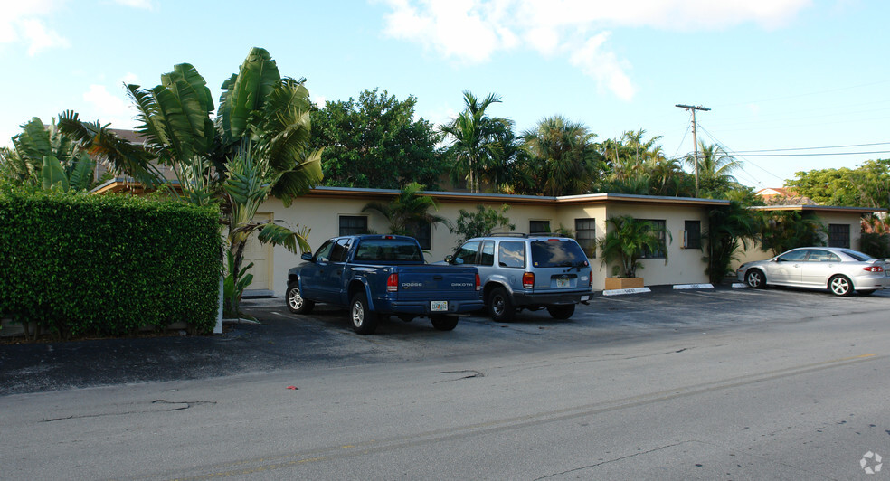 845 N Victoria Park Rd, Fort Lauderdale, FL for sale - Building Photo - Image 2 of 2