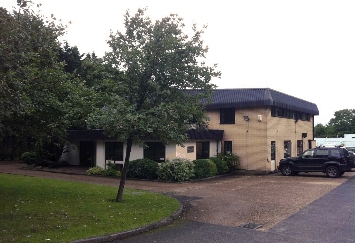 Rownhams Ln, North Baddesley for sale Primary Photo- Image 1 of 1