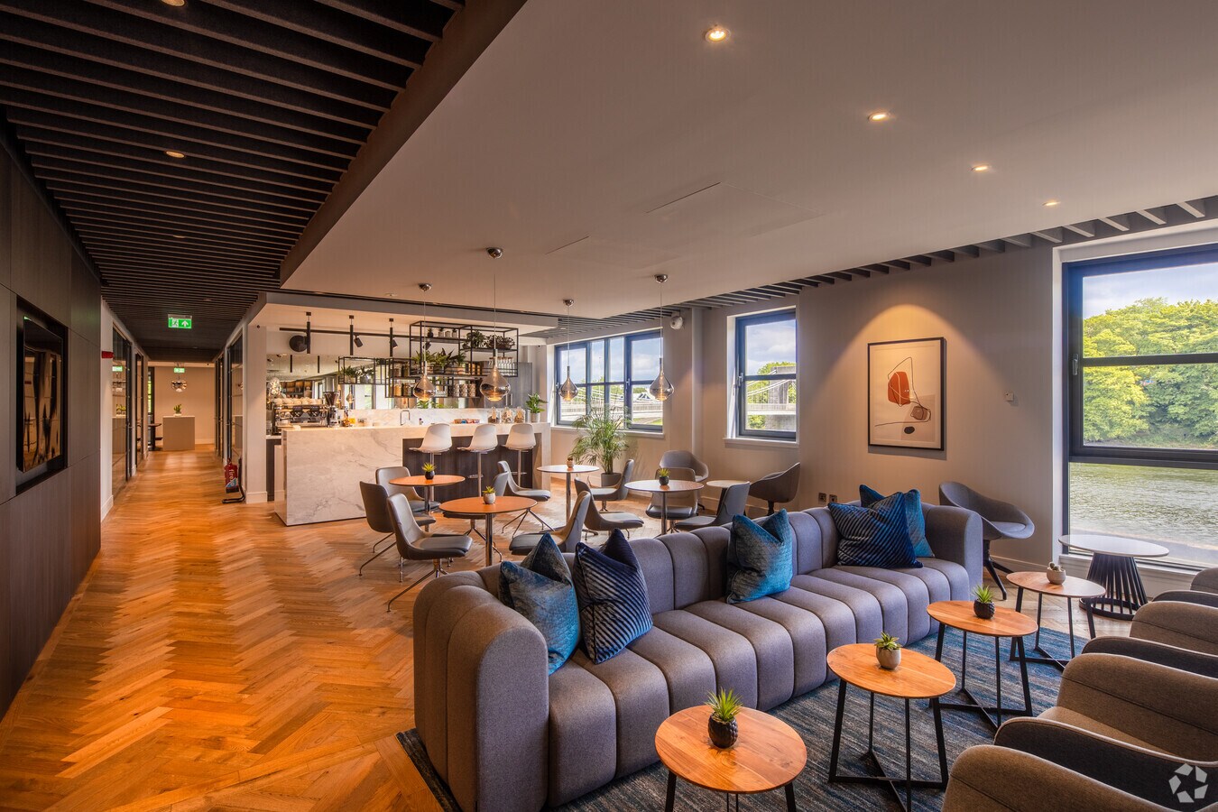 Riverside Dr, Aberdeen AB11 7LH Neo House UK