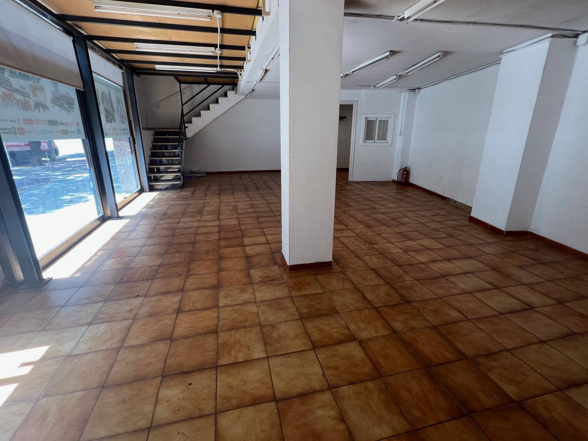 Retail in Sabadell, Barcelona to rent Interior Photo- Image 1 of 8