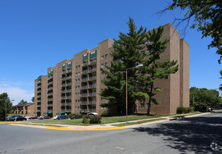 18700 Walkers Choice Rd, Gaithersburg, MD for sale Primary Photo- Image 1 of 1